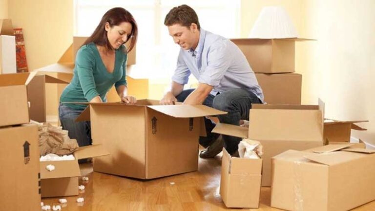 Đóng gói chi tiết đồ đạc.